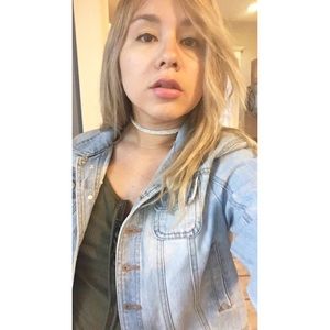 Meet your Posher, Isaura